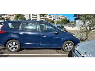 grand scénic 3 diesel 2010 bon état