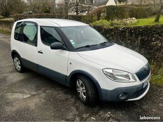 skoda roomster 2013 – première main – très fiable – grand volume