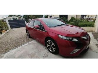 vend opel ampera électrique essence