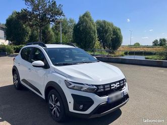 dacia sandero stepway automatique collaborateur renault