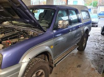 vend 4x4 mitsubishi l 200