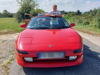 toyota mr2 2.0 gti 1998, tres rare, volant a droite, tres bon état