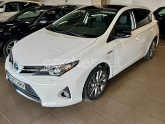toyota auris hybrid advance