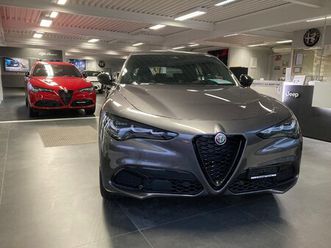 stelvio 2.0 sprint edition q4 at8