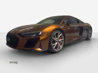 r8 coupé v10 performance quattro