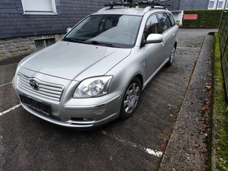 TOYOTA AVENSIS BREAK toyota-avensis-1-8-kombi