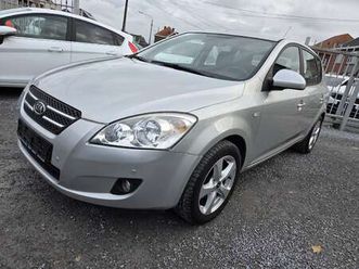 1.6 crdi☆1jomniumgarantie☆airco☆groot onderhoud