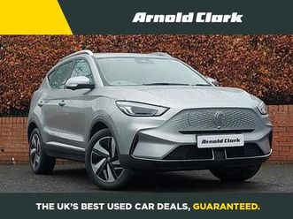 72.6kwh trophy long range auto 5dr