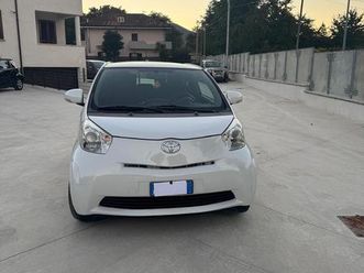 toyota iq 1.4 90cv- anno 2010 -150.000 km