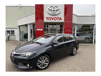 touring sports 1.8 hybrid dynamic edition