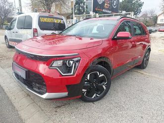 kia niro e-niro 64kwh gold gyári garancia/nav/kam/sáv/ad.temp/ül.fűt/pdc/and/apple