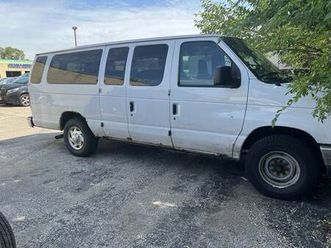 2010 ford e-350 15 passangers