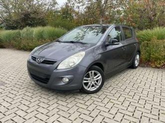 ② hyundai i20 - 2012/270.000km/euro 5 - diesel — hyundai — 2ememain
