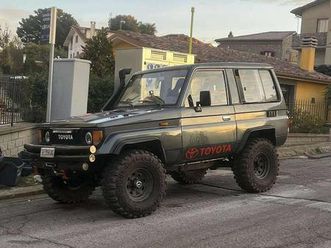 toyota land cruiser lj 70