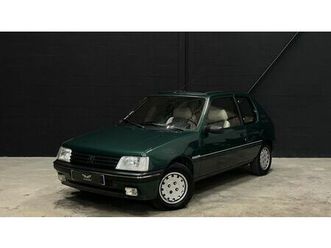 peugeot 205 - roland garros 1.4 84 cv - excellent état - vert foncé métallisé