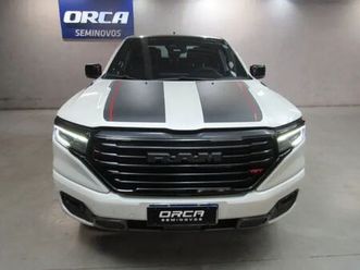 rampage 2.0 r/t 40mil km revisada turbo gasolina 4x4 veículo com total procedência