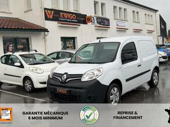 fourgon 1.5 bluedci 80 confort + attelage