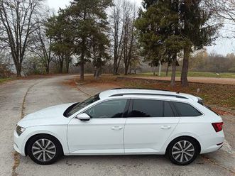 škoda superb*** 70 000 km***top stanje**zamjena**099/694-4884***, 2018 god.