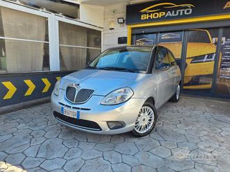 lancia ypsilon 1.2 2010 120.000 km garanzia 12 m