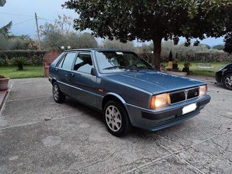 lancia delta, solo 37.500km, asi.