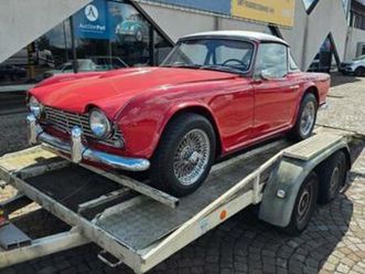 ② triumph tr4 — oldtimers & ancêtres — 2ememain