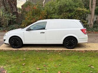 vauxhall, astravan, car derived van, 2011, manual, 1686 (cc)