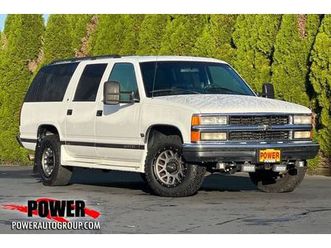chevrolet suburban 2500 only 82