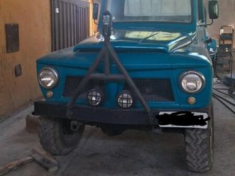 vende-se ,motor original willys refeito, caixa de manchas e freios revisada.