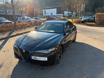alfa romeo giulia 2.0 turbo 16v 147kw at8 business business