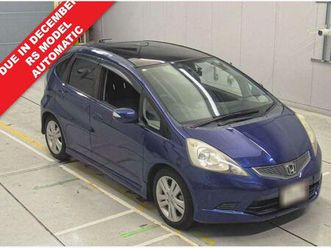 1.5 automatic petrol blue 5dr rs model/ low mileage/ new mot