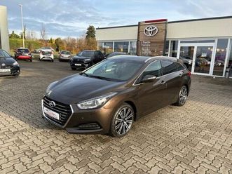 hyundai i40 kombi blue 1.7 crdi dct premium