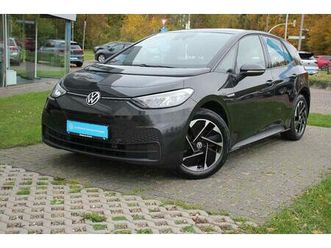 45 kwh navi acc shz lm pdc lenkrad heizbar app connect induktive ladefunktion