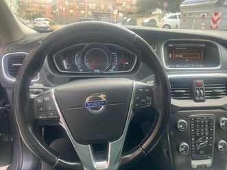volvo - v40