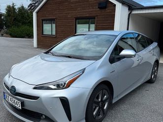 1,8 vvt-i-hybrid awd-i-executive navi/tectyl/jbl/hud/