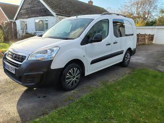 PEUGEOT PARTNER COMBI 1-6-bluehdi-744-s-l2-6dr