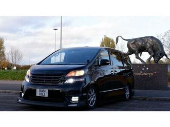 2011 toyota vellfire