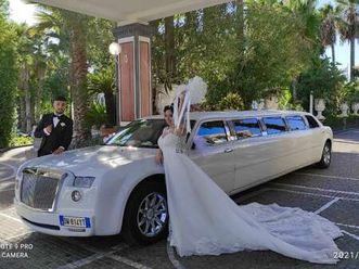 sedan 5.7 v8 hemi auto