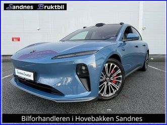 awd long rang,krok,skinn,acc,pano,360kamera,navi,led