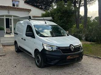 van 2 places blue dci 95 / 10890 euros ht / tva / 1ère main / revision