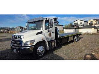 2020 hino 338 5 ton tow truck flat deck only 17,680 km