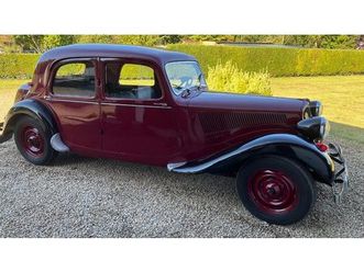 1955 citroen traction avant rouge foncé manuel, 3 vitesse...