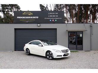 mercedes-benz e 220 coupé avantgard dezembro/11