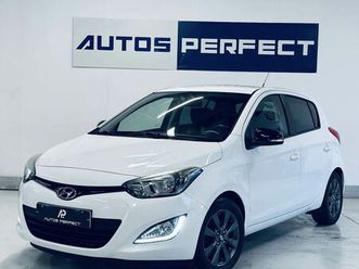 hyundai i20 1.2i pdc clim radio isofix bluetooth aux usb