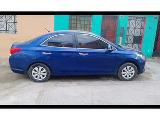 hyundai verna 2022 gasolina mecánica callao impecable