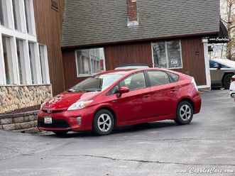 used 2012 toyota prius three
