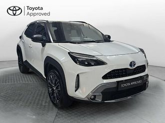 yaris cross 1.5 hybrid 5p. e-cvt adventure