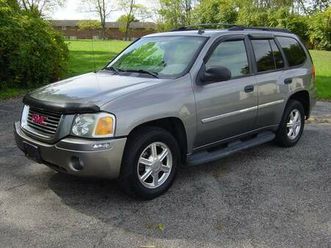 2008 gmc envoy all wheel drive clean!