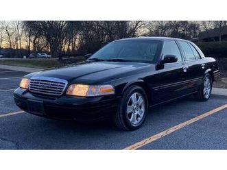 2008 ford crown victoria lx v8 one owner no accidents