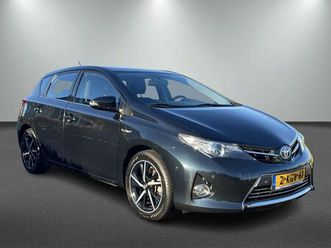 toyota auris 1.8 hybrid executive