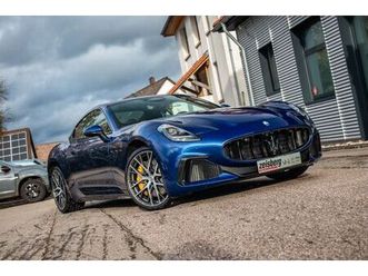 maserati granturismo 3.0 v6 404kw trofeo auto awd